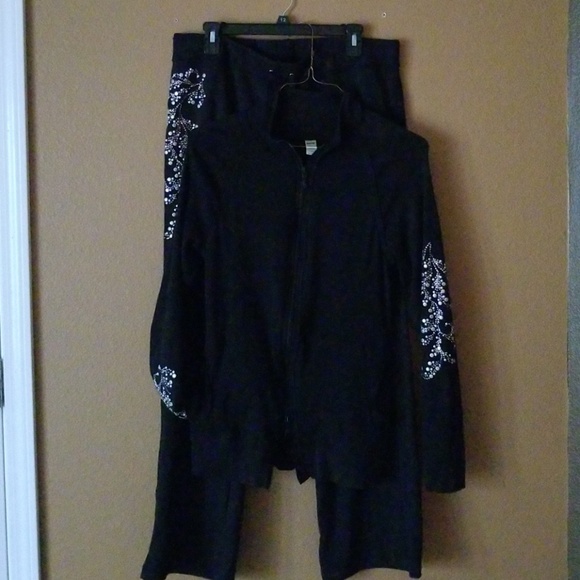 Black Shirt and Pant Set - Picture 7 of 7